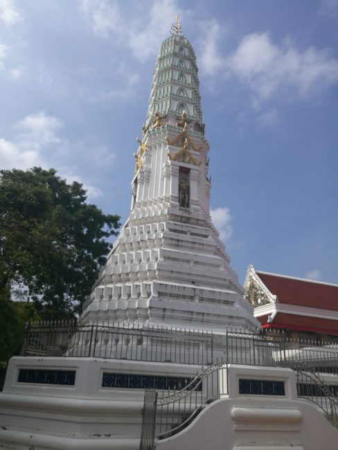 タイの寺院ワットクンチャンまでの道のり