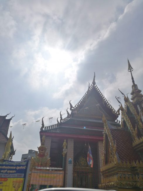 タイの寺院ワットクンチャンの仏様群
