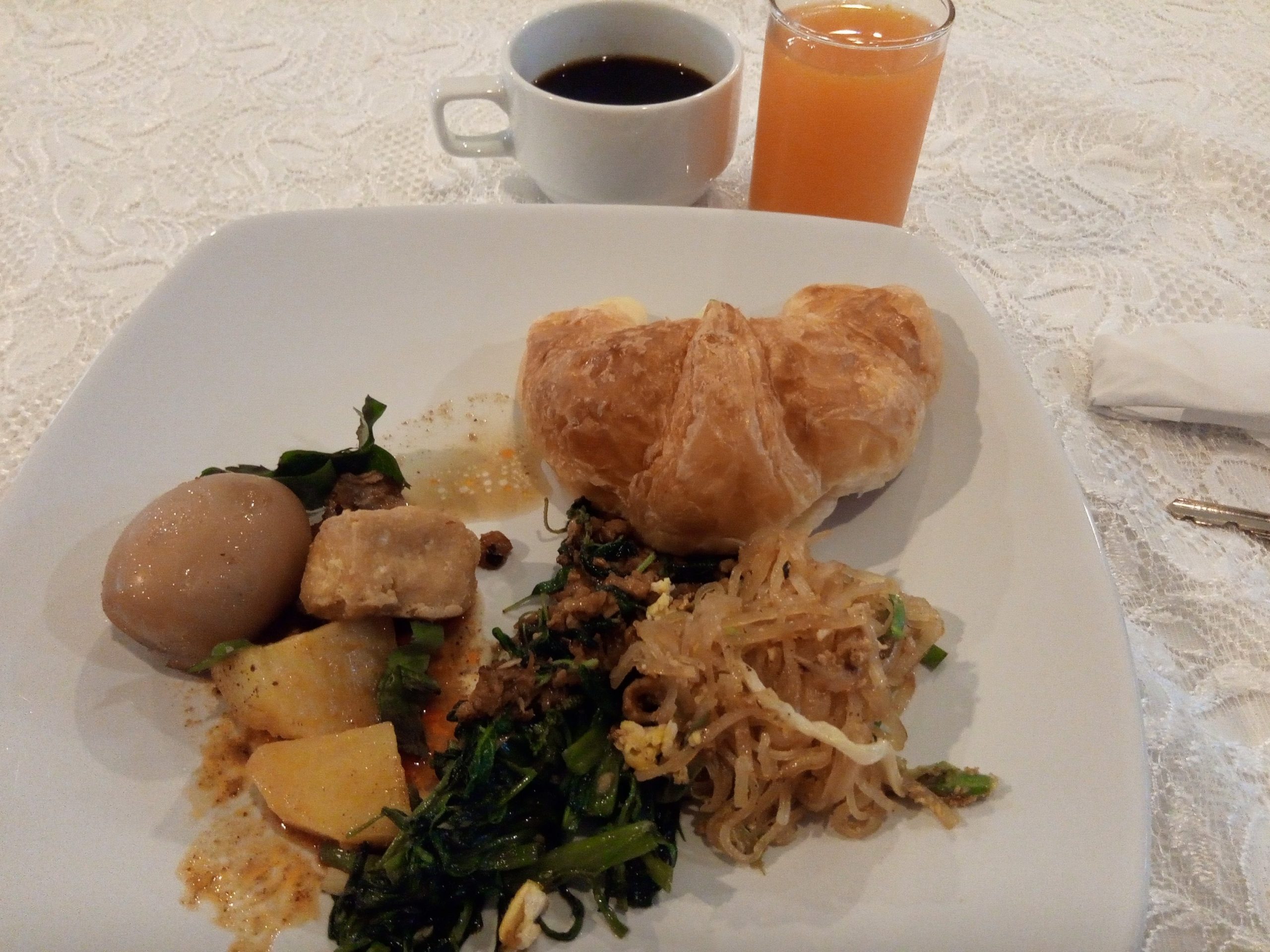 sukhothai garden breakfast スコータイガーデン食堂朝食